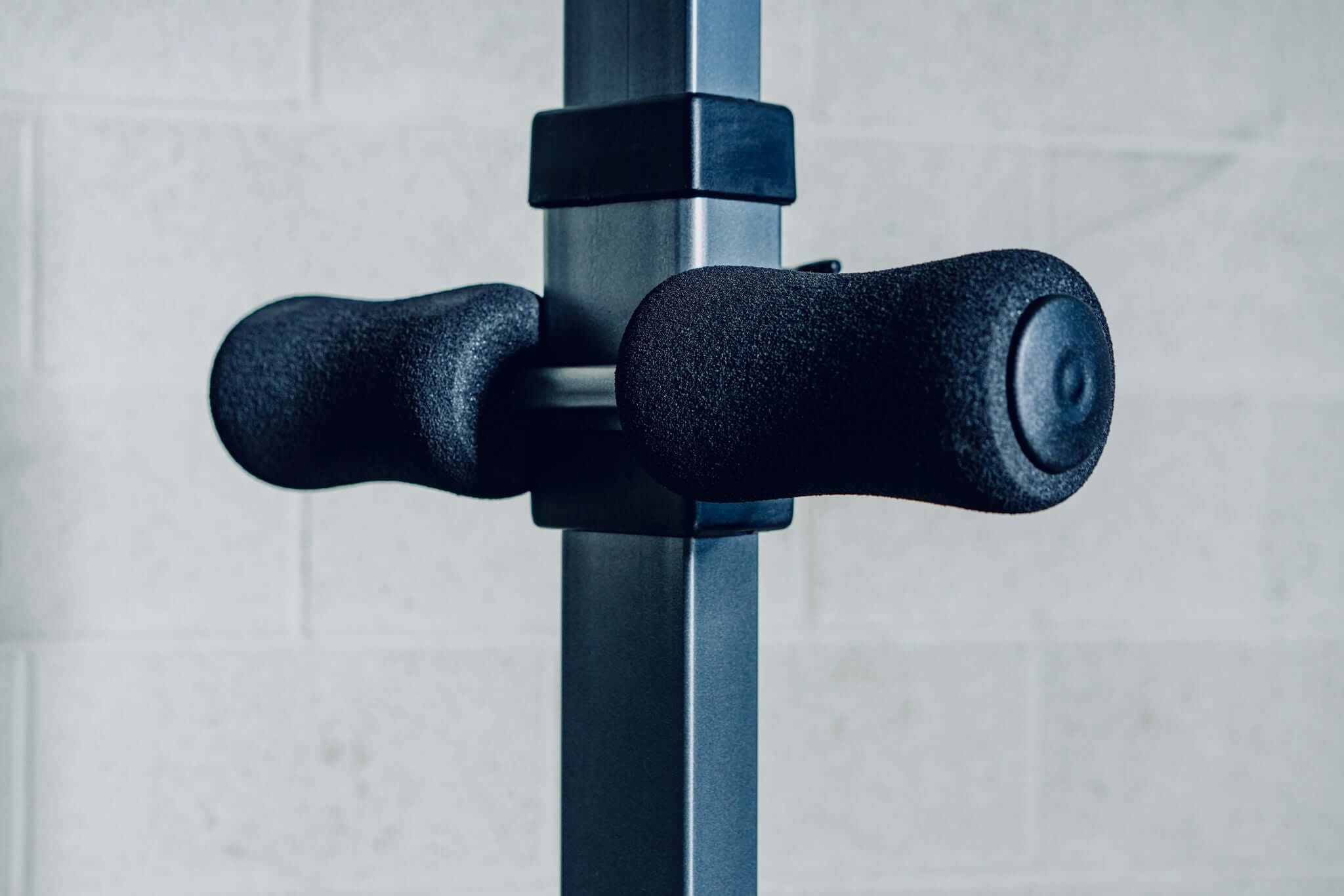 Close-up of a sturdy handle on X-RIVAL Roman Chair, perfect for core workouts and strength training gear in Calgary.